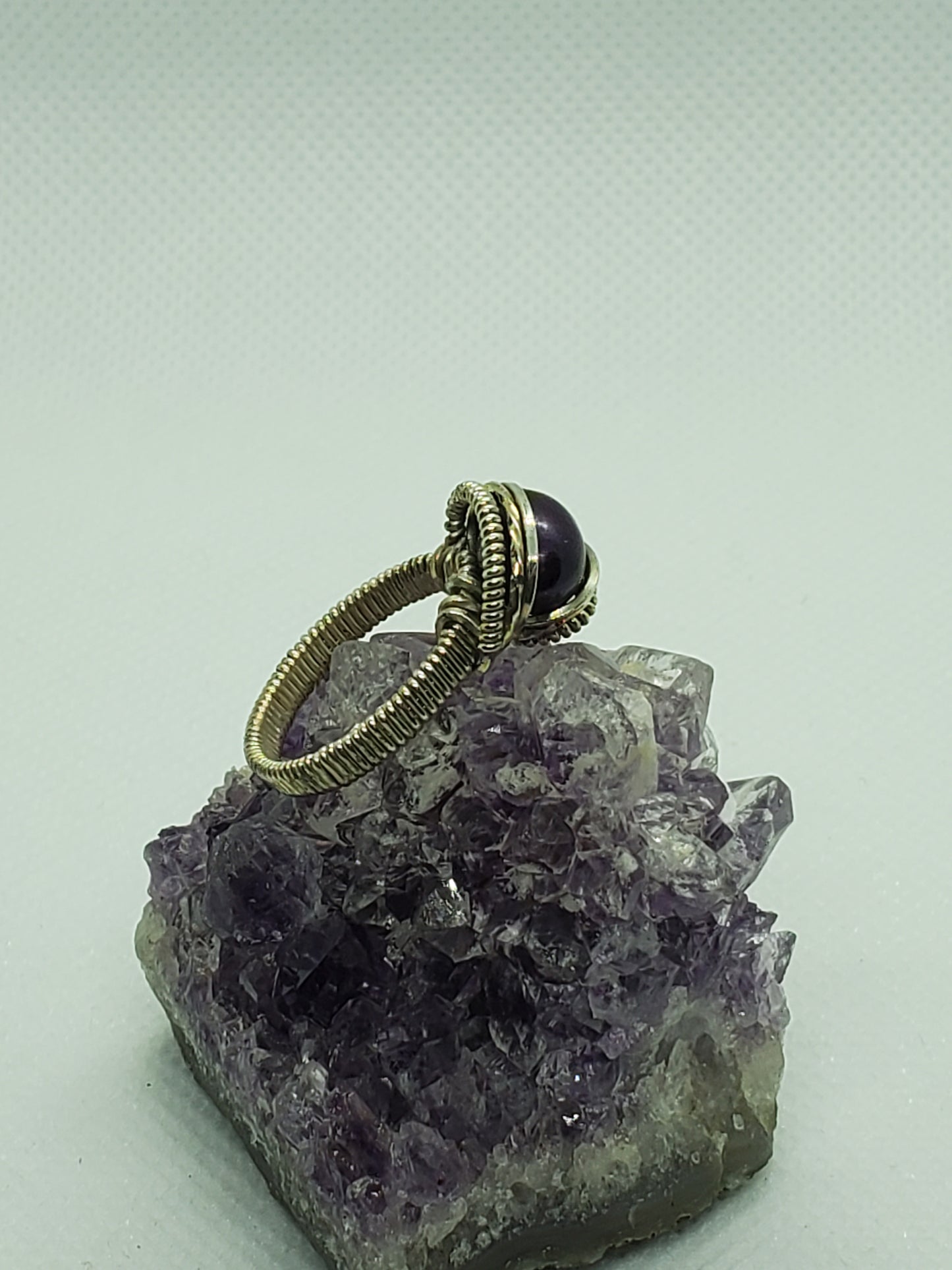 Size 6 1/2 purple pearl