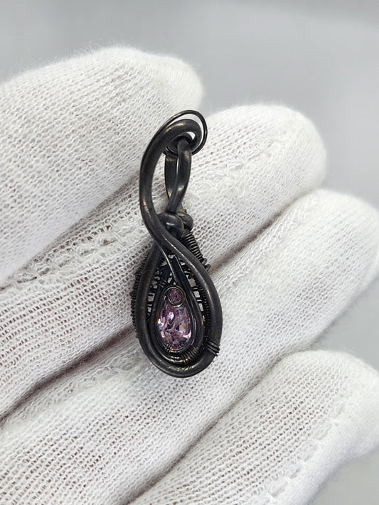 Pink sapphire mini