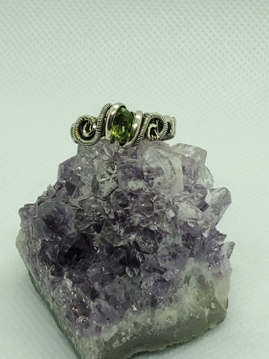 Size 8 1/2 Peridot