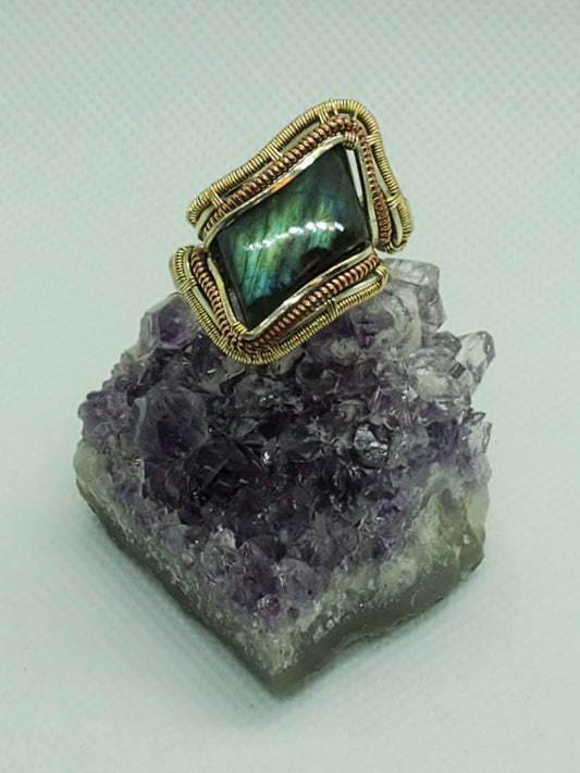 Size 13 Labradorite