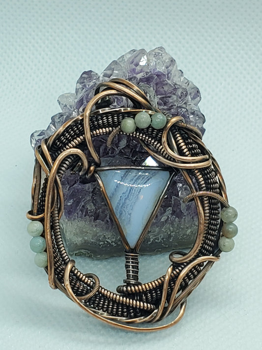 Blue lace trillion