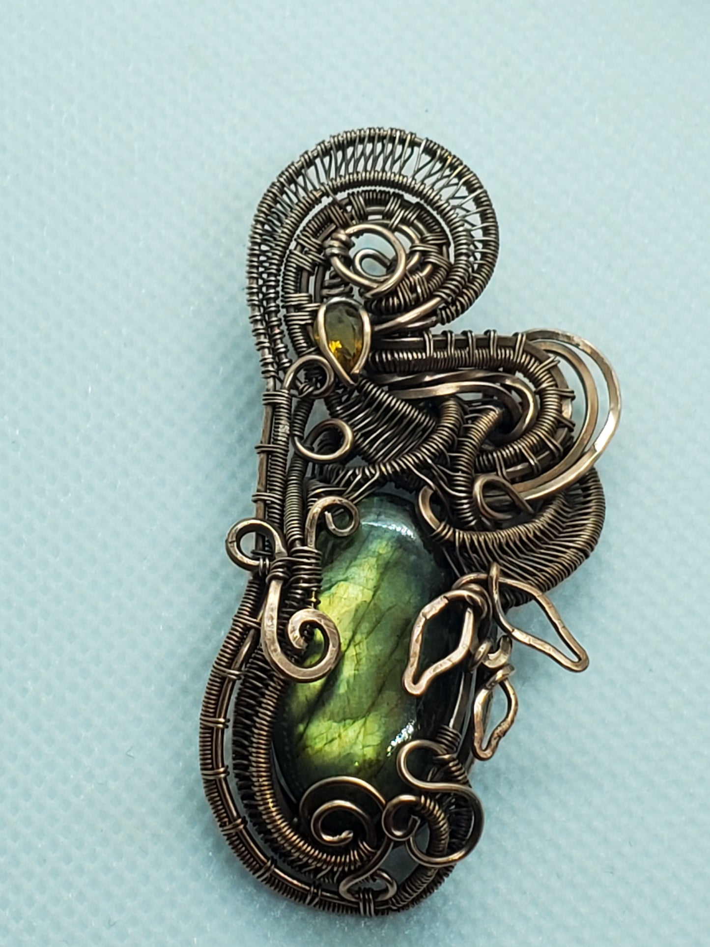 Lemon labradorite