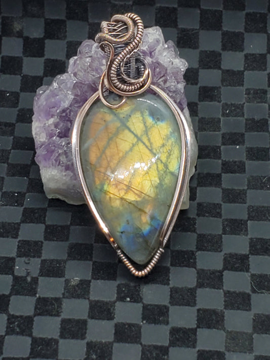 Cracked concepts Labradorite